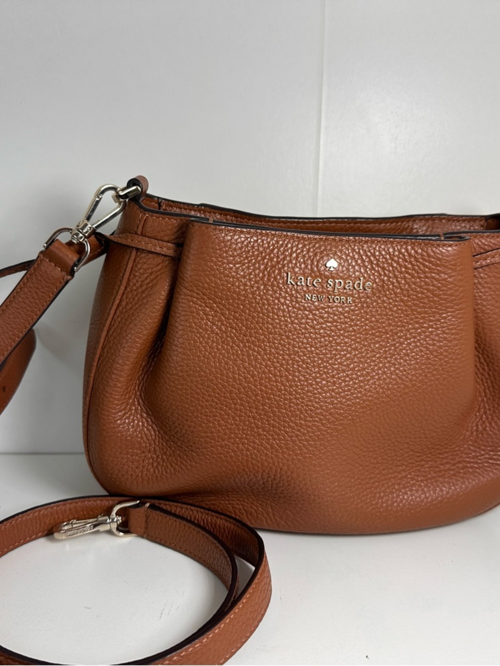 KATE SPADE DUMPLING Pebbled Leather Crossbody Bag gingerbread with gold Hardware